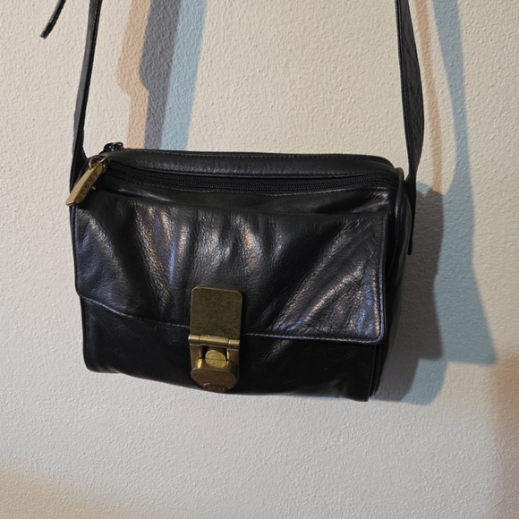 Donna Karan DKNY black Lambskin Crossbody bag Purse, VTG Butter Soft - Picture 16 of 16